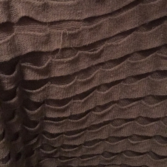 poncho sweater - Picture 2 of 2